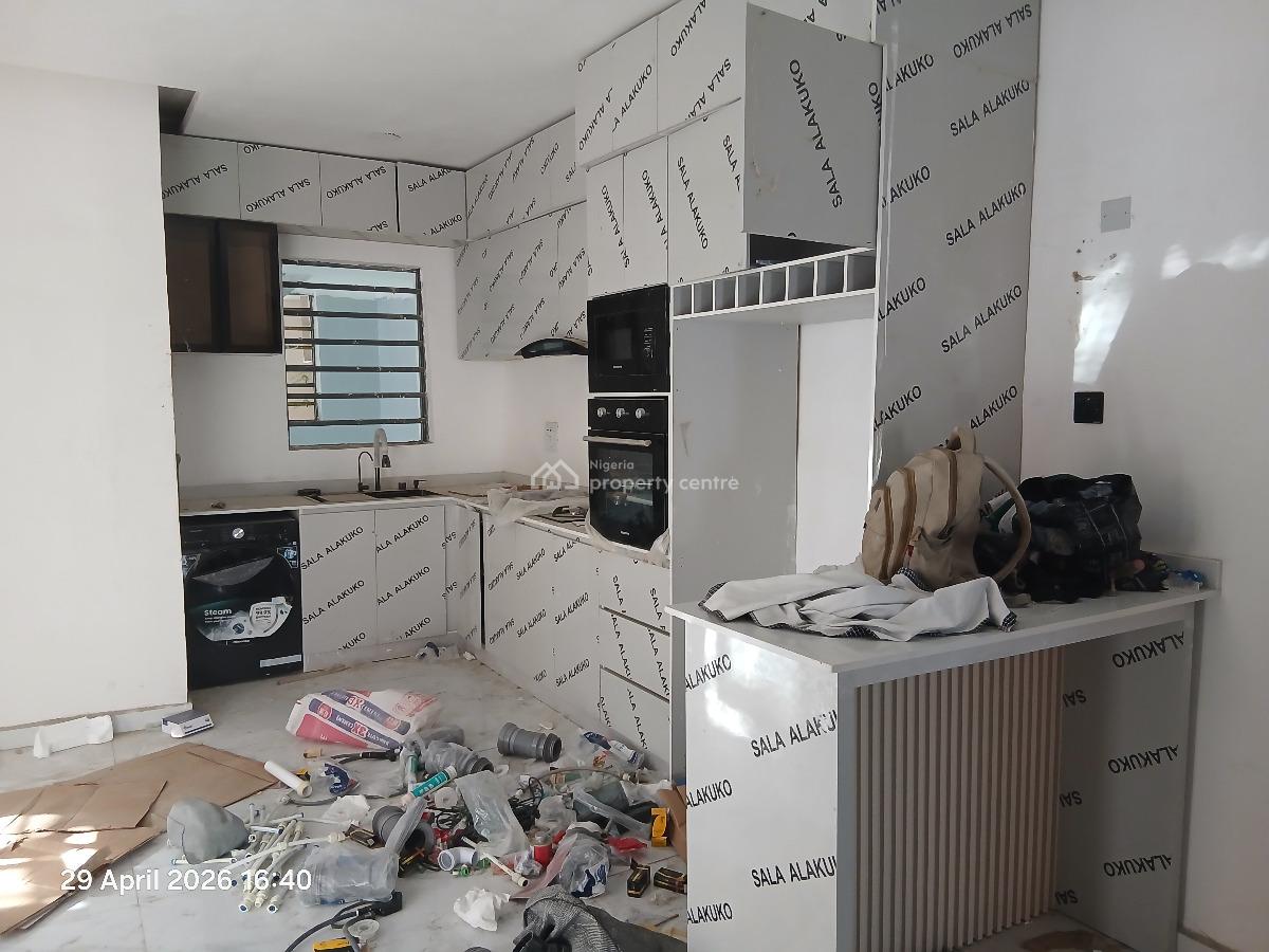 a Newly Build 2 Bedroom Flat Ensuite, Fola Agoro, Yaba, Lagos, Flat / Apartment for Rent