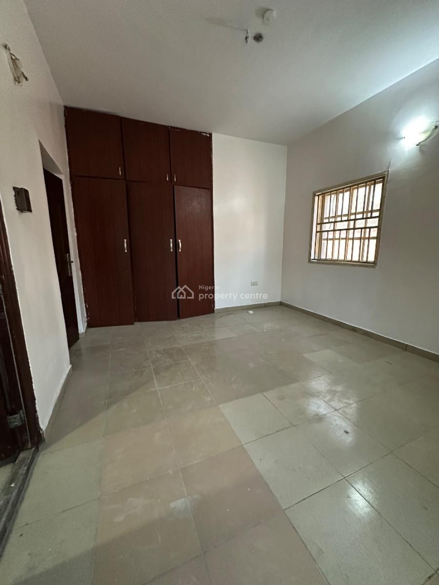 Specious 3bedroom Flat, Osapa, Lekki, Lagos, Flat / Apartment for Rent