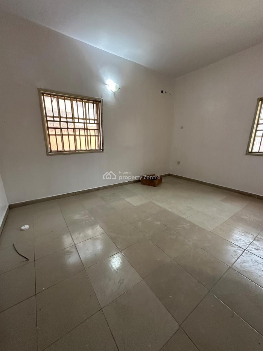 Specious 3bedroom Flat, Osapa, Lekki, Lagos, Flat / Apartment for Rent
