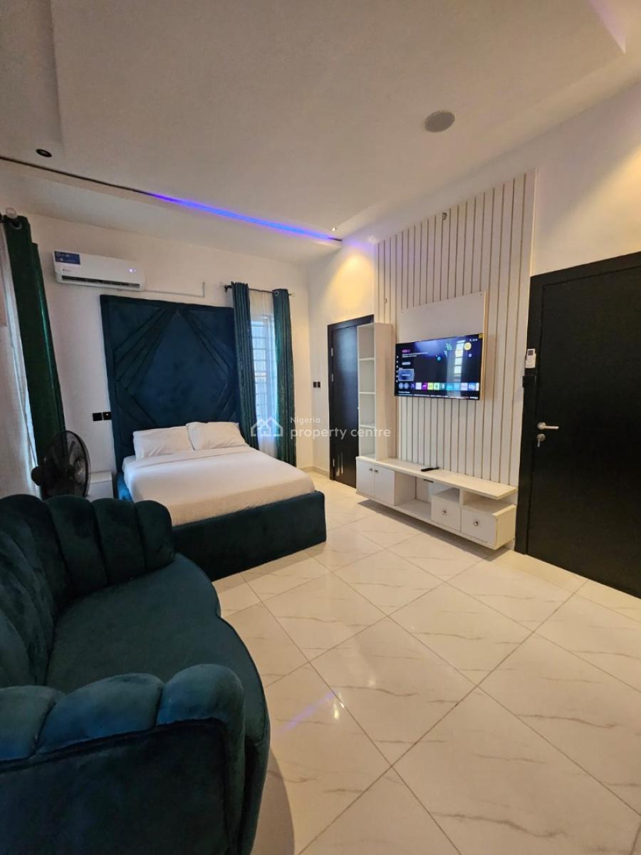 Luxury 5 Bedroom Apartment with Swimming Pool and Rooftop, 37a Ty Danjuma, Atlantic Nominees Layout (pepperoni Bus Stop), Sangotedo, Ajah, Lagos, Flat / Apartment Short Let