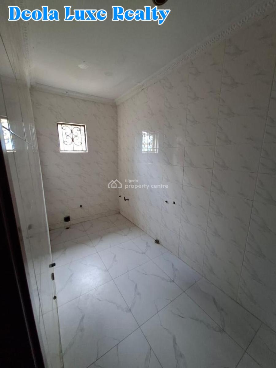 a Commercial 6 Bedrooms Detached House, Oniru, Victoria Island (vi), Lagos, Semi-detached Duplex for Rent