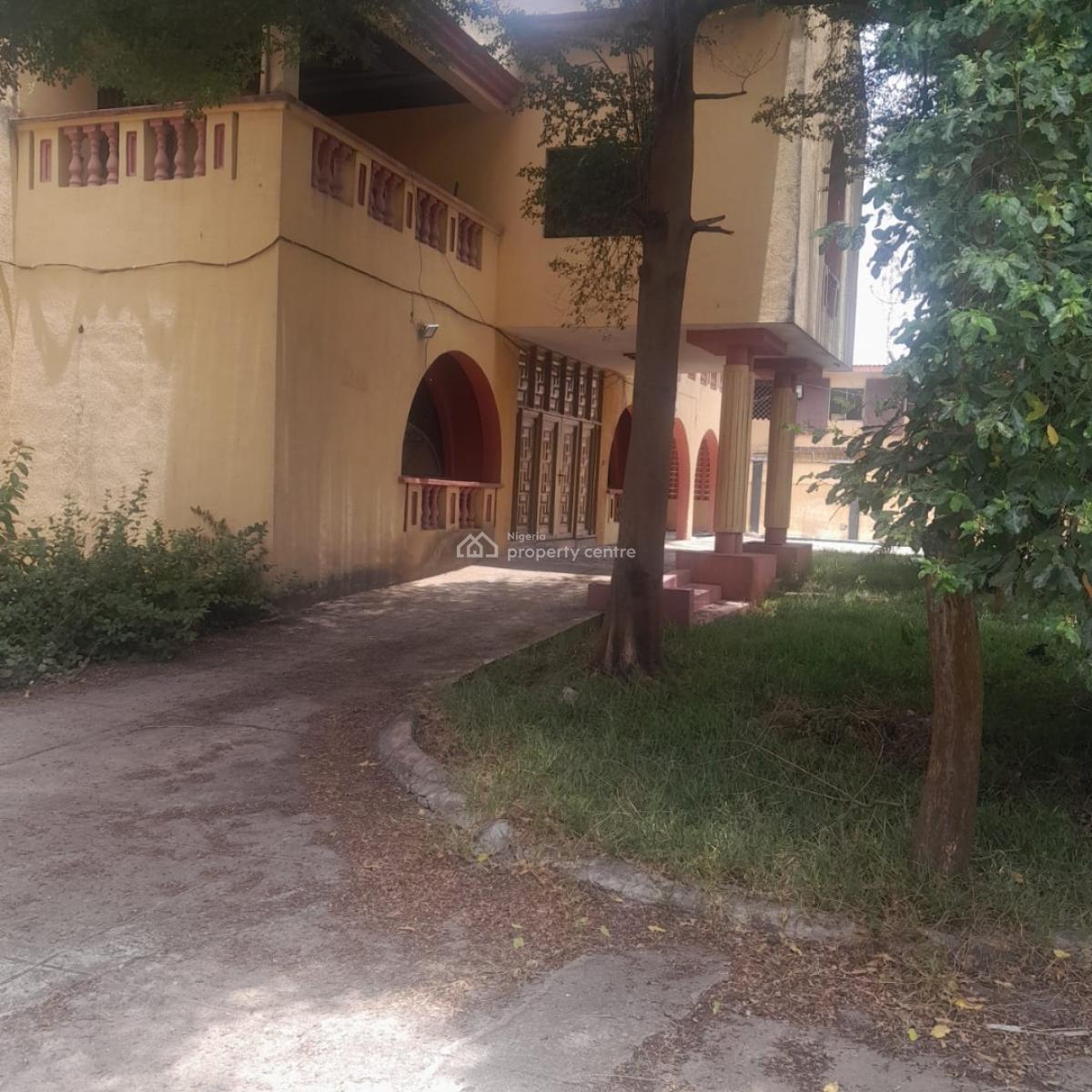 Prime Property on 1170 Sqm Plot, Akin Ogunlewe Street, Victoria Island (vi), Lagos, Detached Duplex for Sale