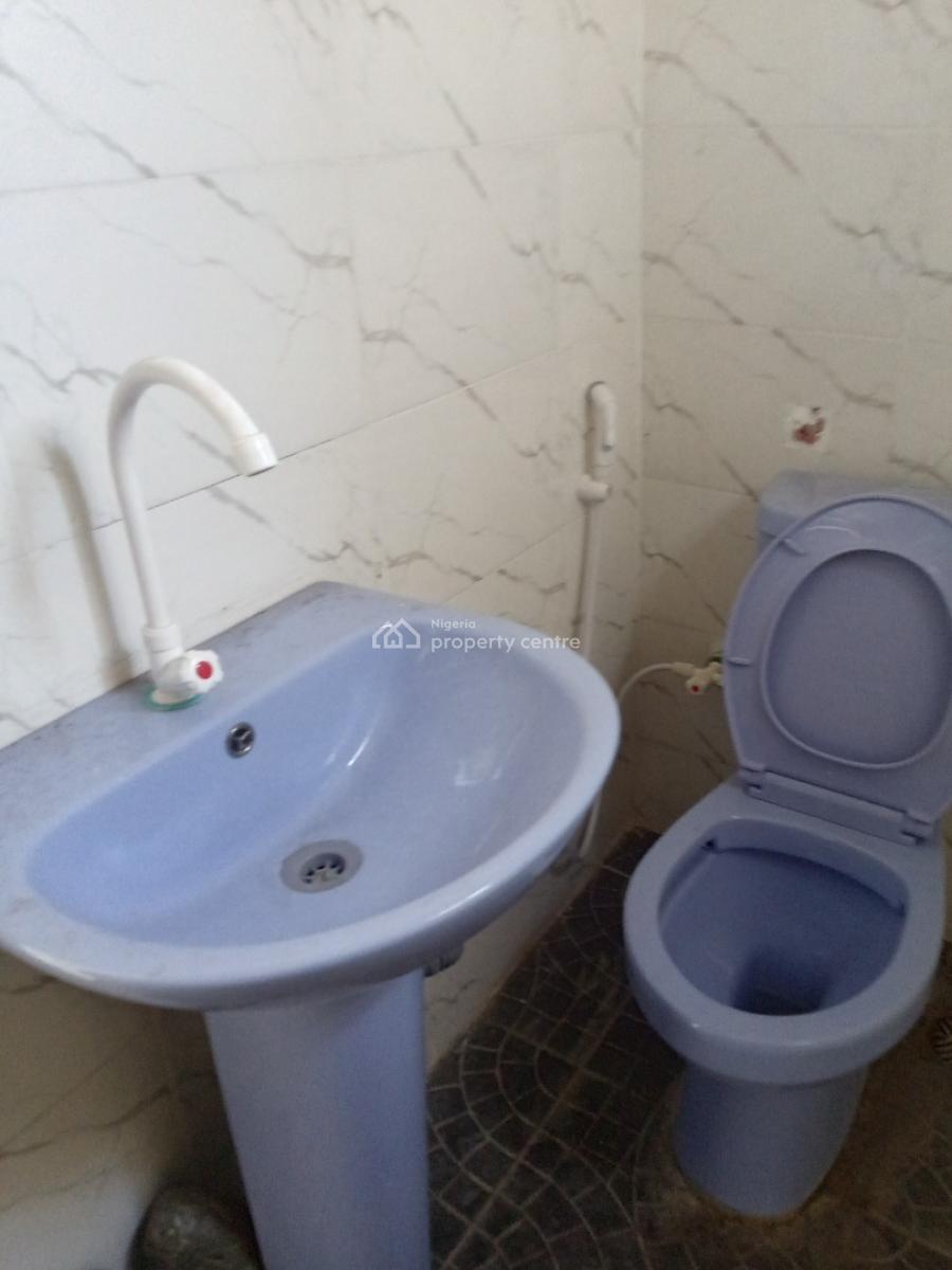 Newly Built Spacious 2bedroom Flat in a Serene Environment, Alagomeji, Yaba, Lagos, Flat / Apartment for Rent