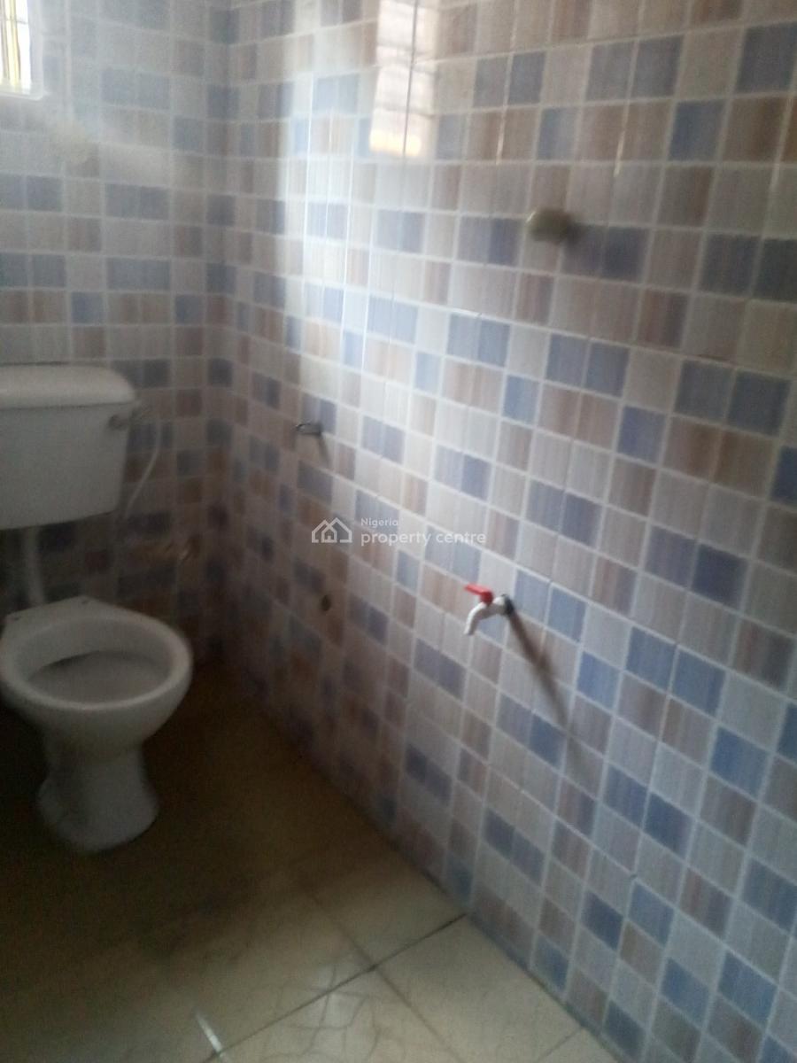 Spacious and Standard 2bedroom Flay in a Serene and Secured Estate, Anthony, Maryland, Lagos, Flat / Apartment for Rent