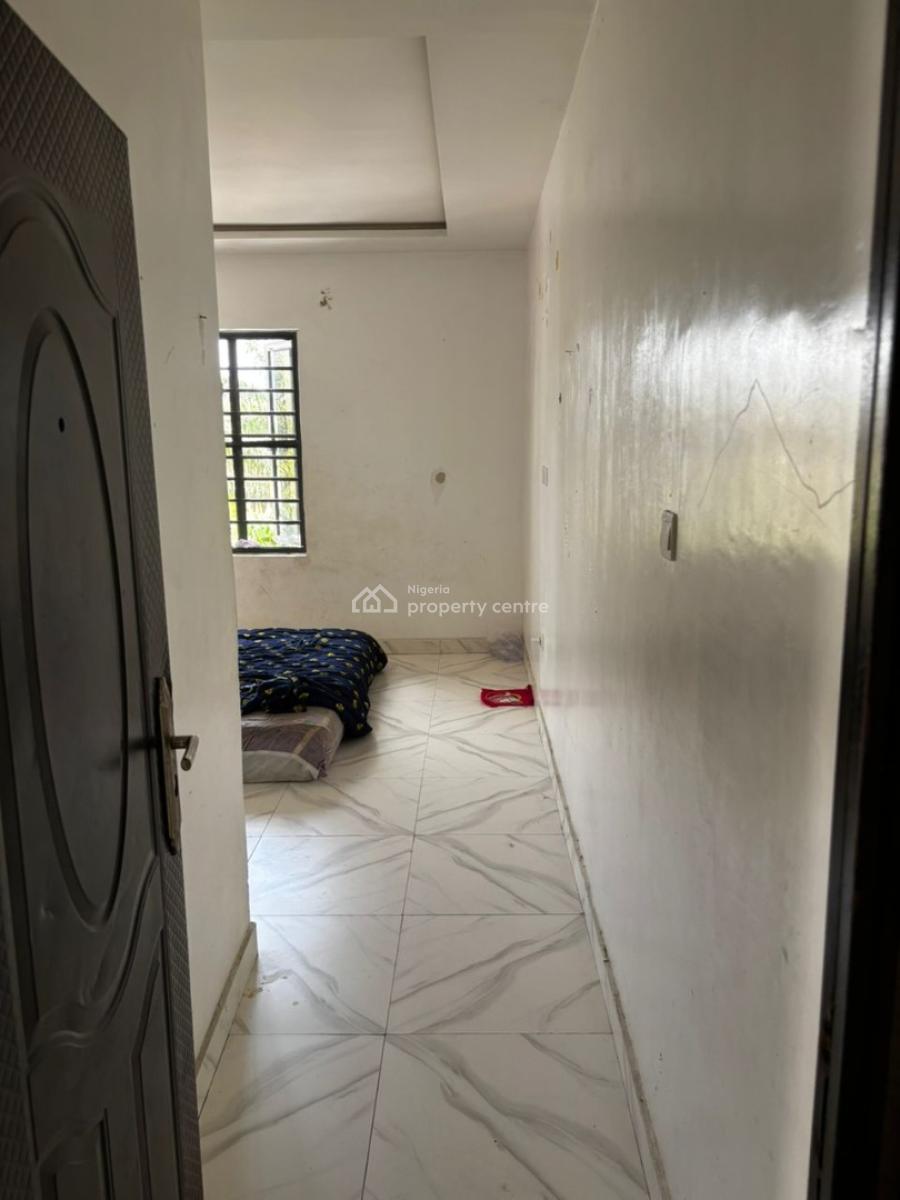 3 Bedroom Flat with a Bq Fully Serviced with Central Generator, Ogidan Area, Ajah, Lagos, Flat / Apartment for Rent
