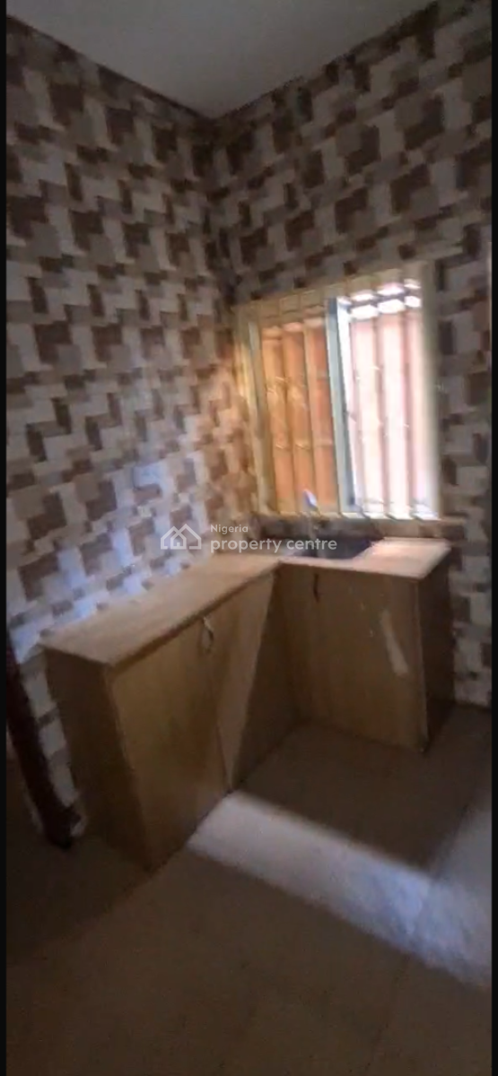 a Very Spacious 2 Bedroom Flat with Rooms En-suite, Ojodu Berger, Ojodu, Lagos, Flat / Apartment for Rent