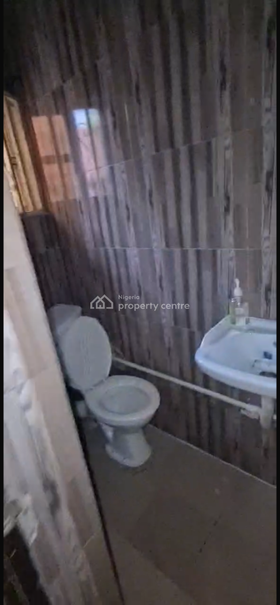 a Very Spacious 2 Bedroom Flat with Rooms En-suite, Ojodu Berger, Ojodu, Lagos, Flat / Apartment for Rent