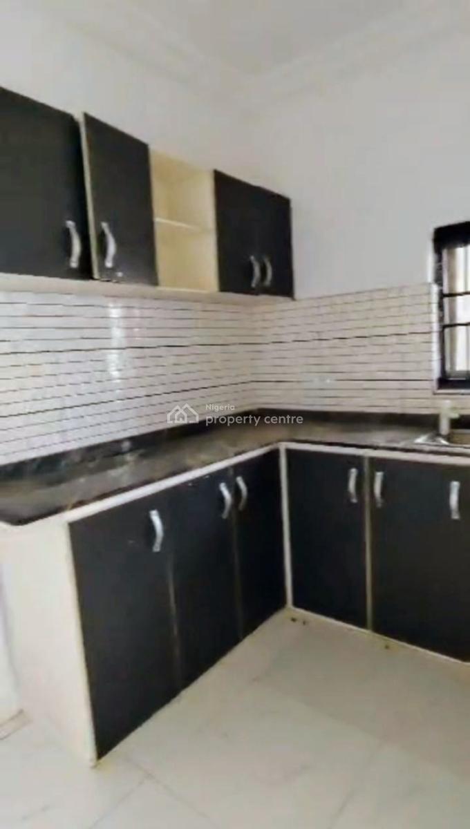 Clean 2 Bedroom Flat, Lbs, Ajiwe, Ajah, Lagos, Flat / Apartment for Rent