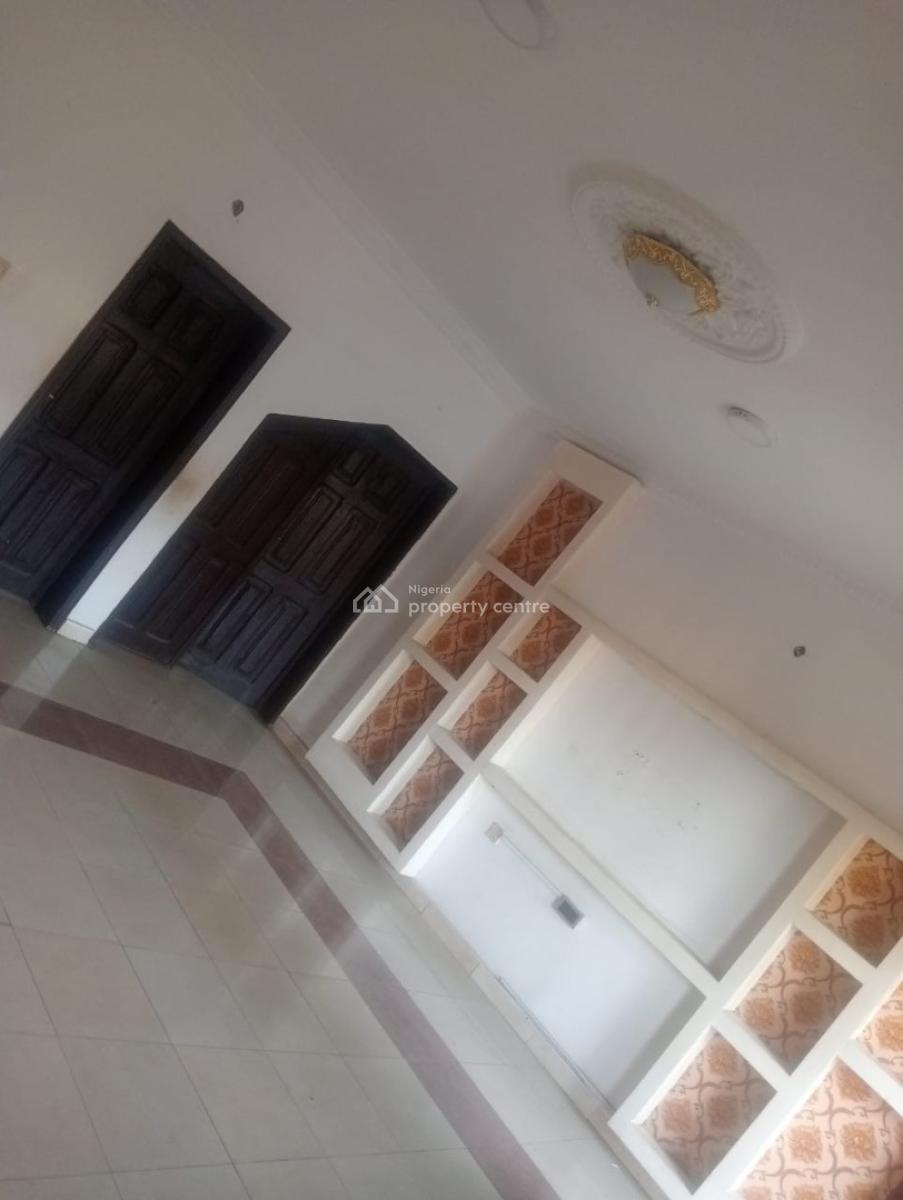 3 Bedroom Apartment Downstairs  in a Secured Estate, Omole Phase 2, Ikeja, Lagos, Flat / Apartment for Rent