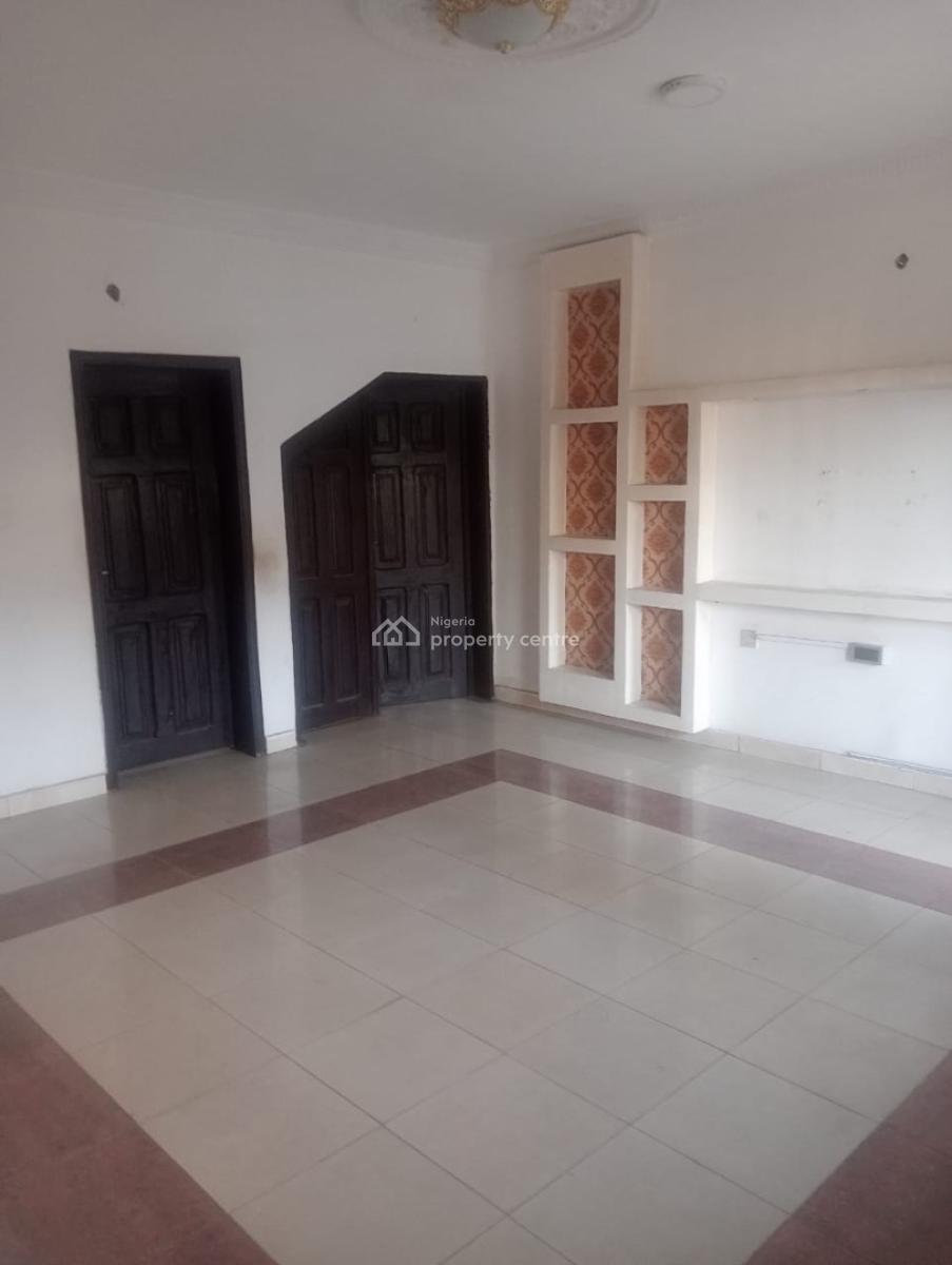 3 Bedroom Apartment Downstairs  in a Secured Estate, Omole Phase 2, Ikeja, Lagos, Flat / Apartment for Rent