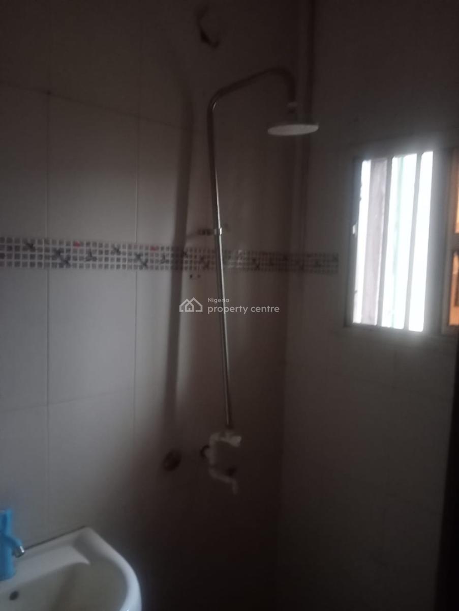 3 Bedroom Apartment Downstairs  in a Secured Estate, Omole Phase 2, Ikeja, Lagos, Flat / Apartment for Rent