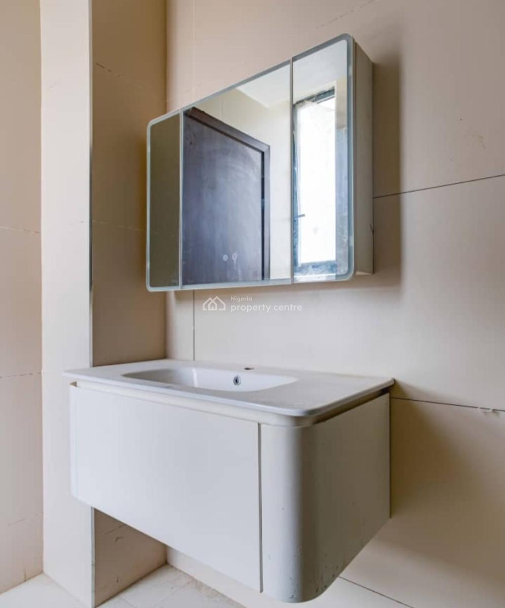 an Impeccabley Modern Designed Serviced 2 Bedroom Flat, Lekki Phase 1, Lekki, Lagos, Flat / Apartment for Sale
