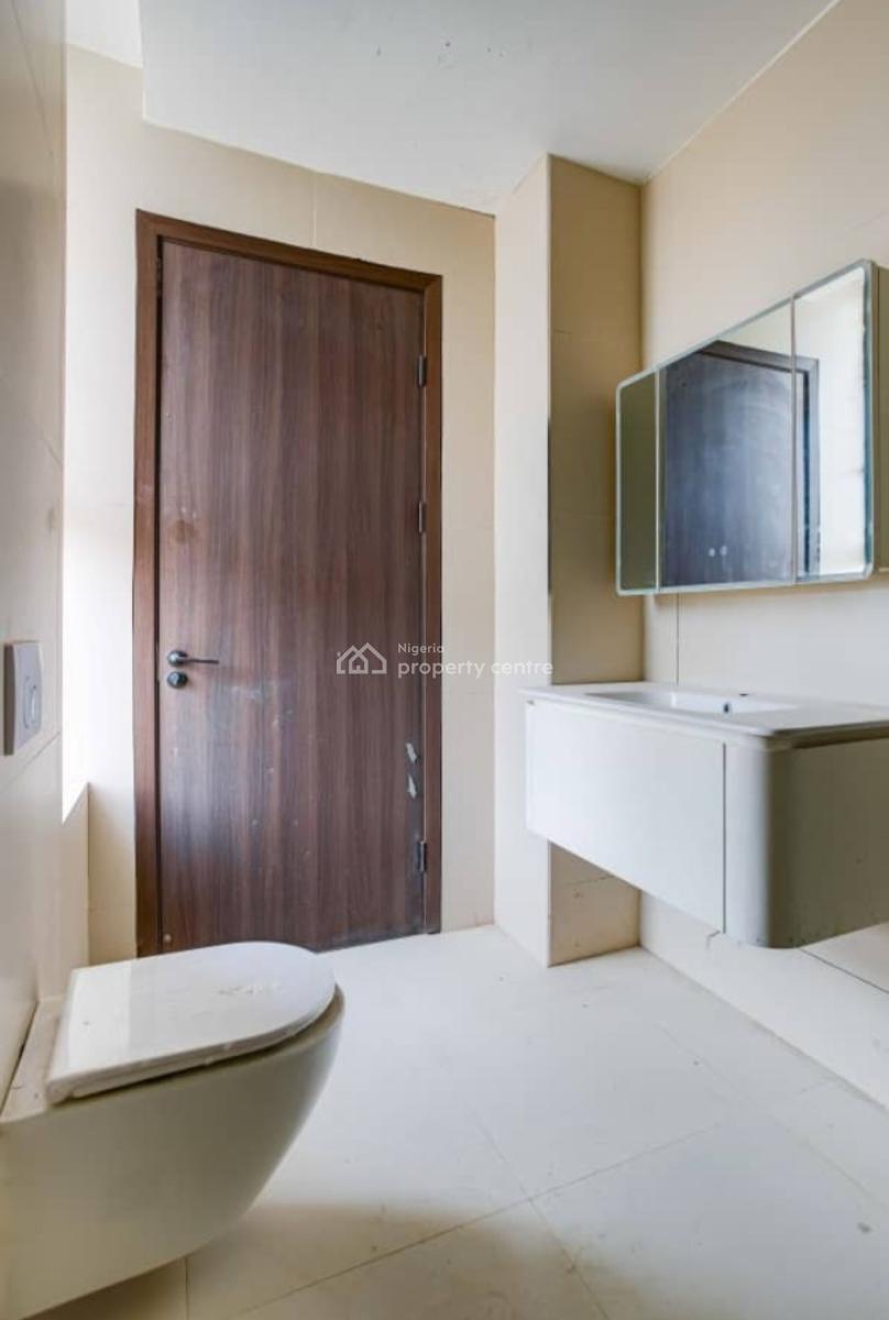 an Impeccabley Modern Designed Serviced 2 Bedroom Flat, Lekki Phase 1, Lekki, Lagos, Flat / Apartment for Sale