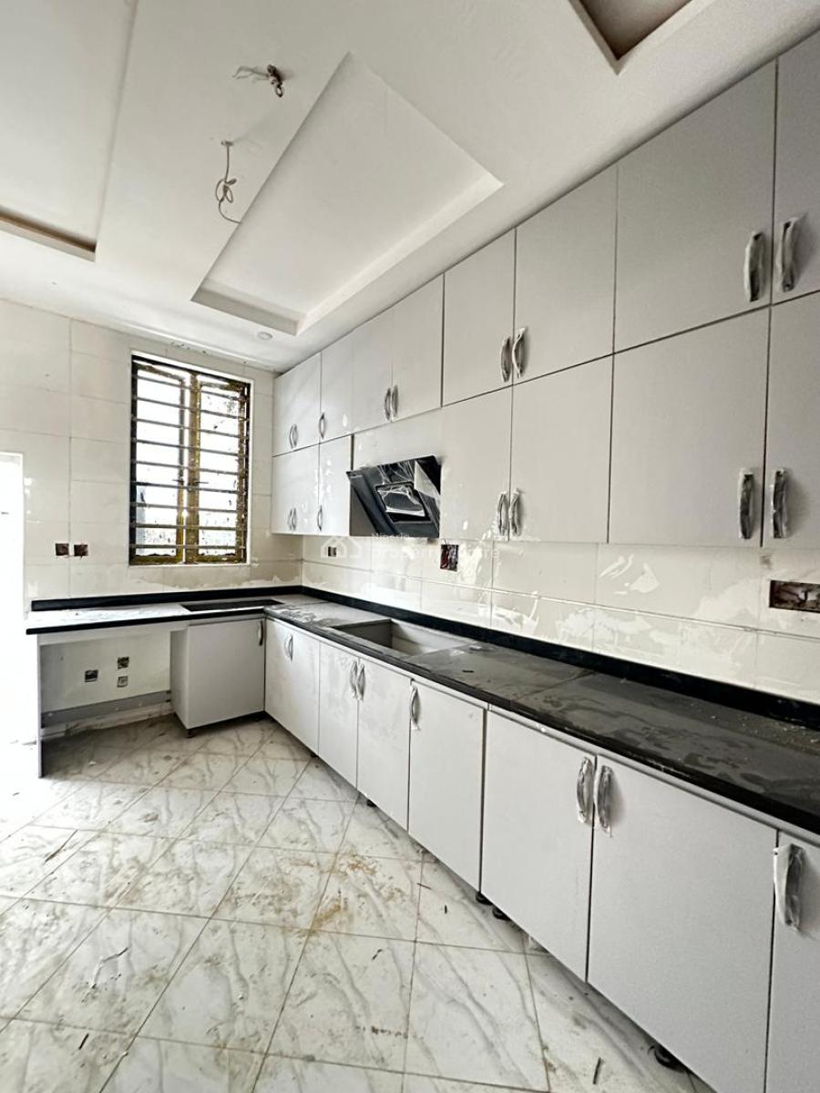 Spacious Luxury 4 Bedroom Terrace Duplex with Bq, Vgc, Lekki, Lagos, Terraced Duplex for Sale
