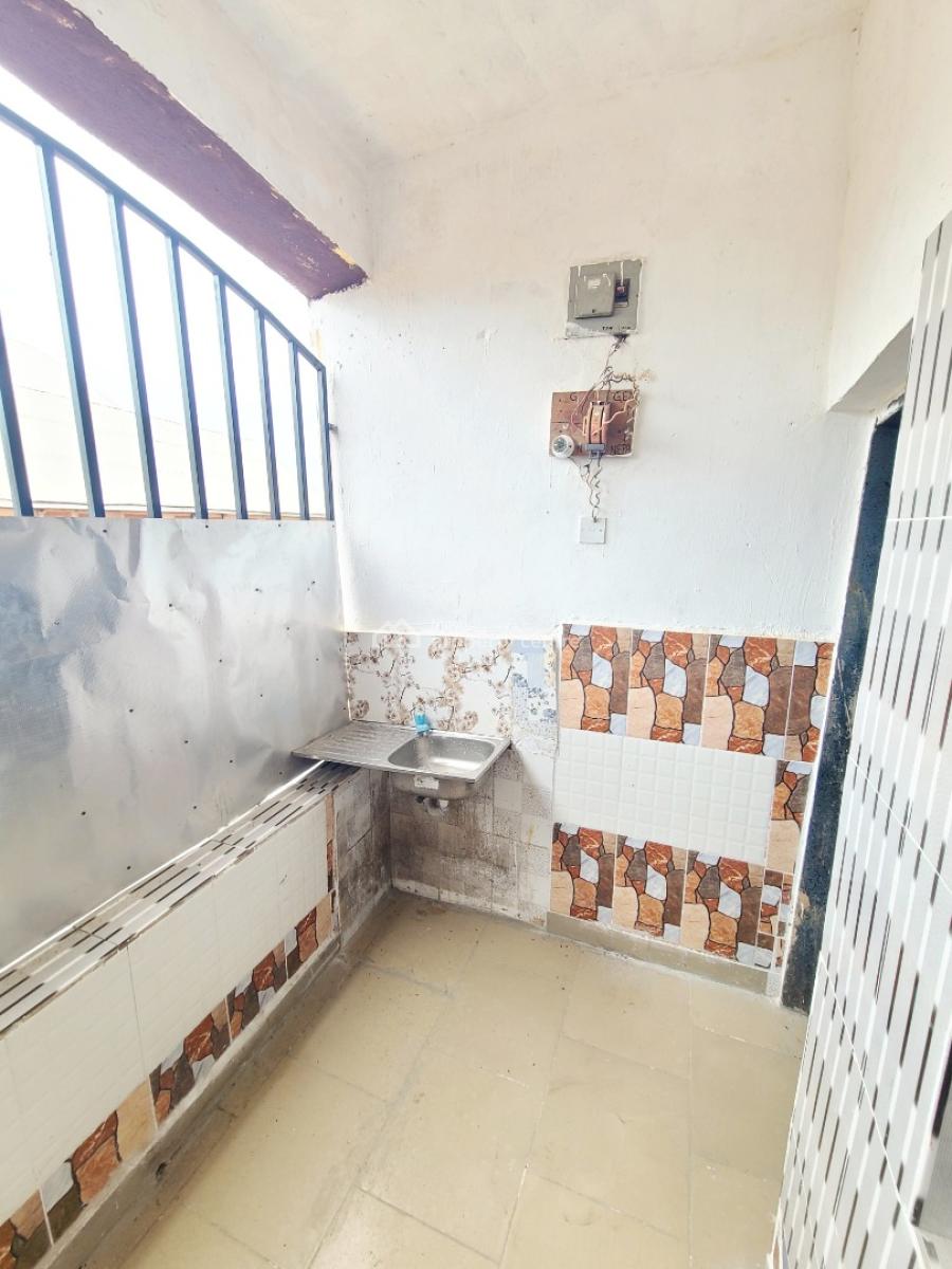 Standard Studio Apartment/self Contain Upstairs, Ihiagwa Road, Nekede, Owerri, Nekede, Owerri Municipal, Imo, Self Contain (single Rooms) for Rent