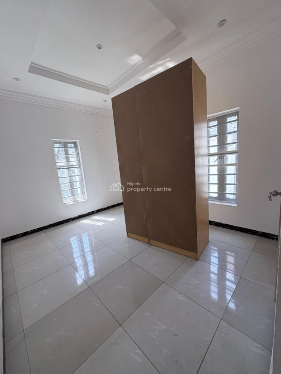 Luxury 3 Bedroom All En-suite Apartment in a Coded Estate, Peninsula Gardens Estate, Sangotedo, Ajah, Lagos, Flat / Apartment for Rent