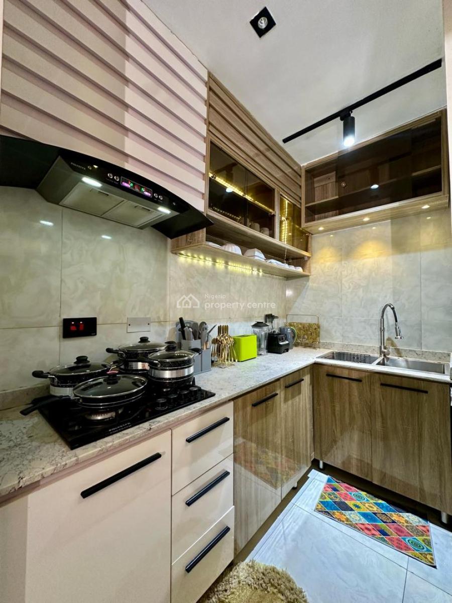 Luxury 1 Bedroom Apartment with Ps5, Pool, Balcony , Cozy and Cute, Ikate, Lekki, Lagos, Flat / Apartment Short Let