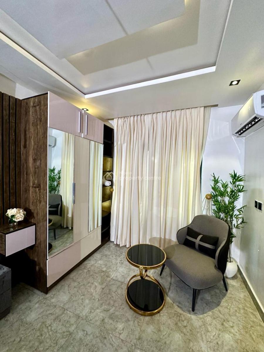 Luxury 1 Bedroom Apartment with Ps5, Pool, Balcony , Cozy and Cute, Ikate, Lekki, Lagos, Flat / Apartment Short Let
