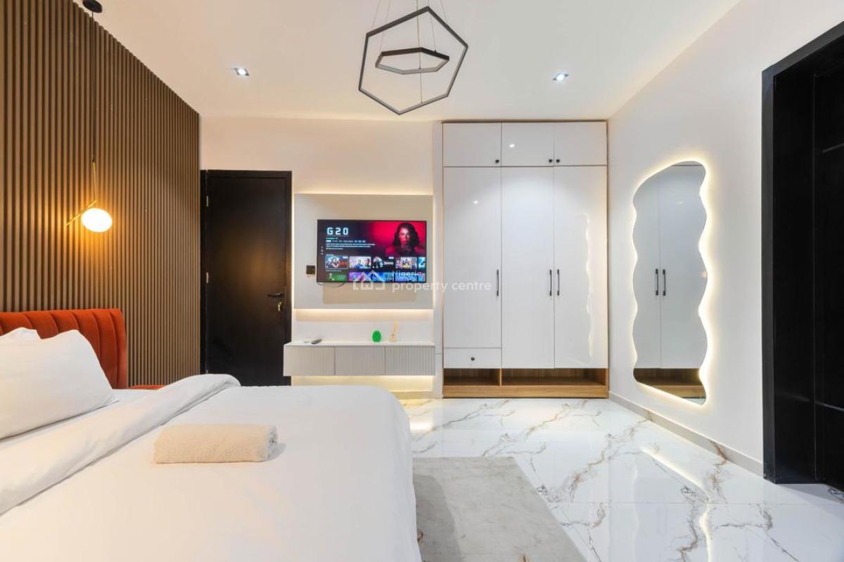 Luxury 2 Bedroom Apartment with Housekeeping and Gymnasium, Netflix,snooker Board,wifi,en-suite Rooms, Ikate, Lekki, Lagos, Flat / Apartment Short Let