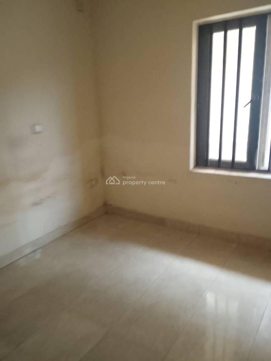 Relatively New, Decent and Spacious 2 Bedroom Apartment, Ofo Street Off Pedro Road Pedro Gbagada Lagos, Pedro, Gbagada, Lagos, Flat / Apartment for Rent