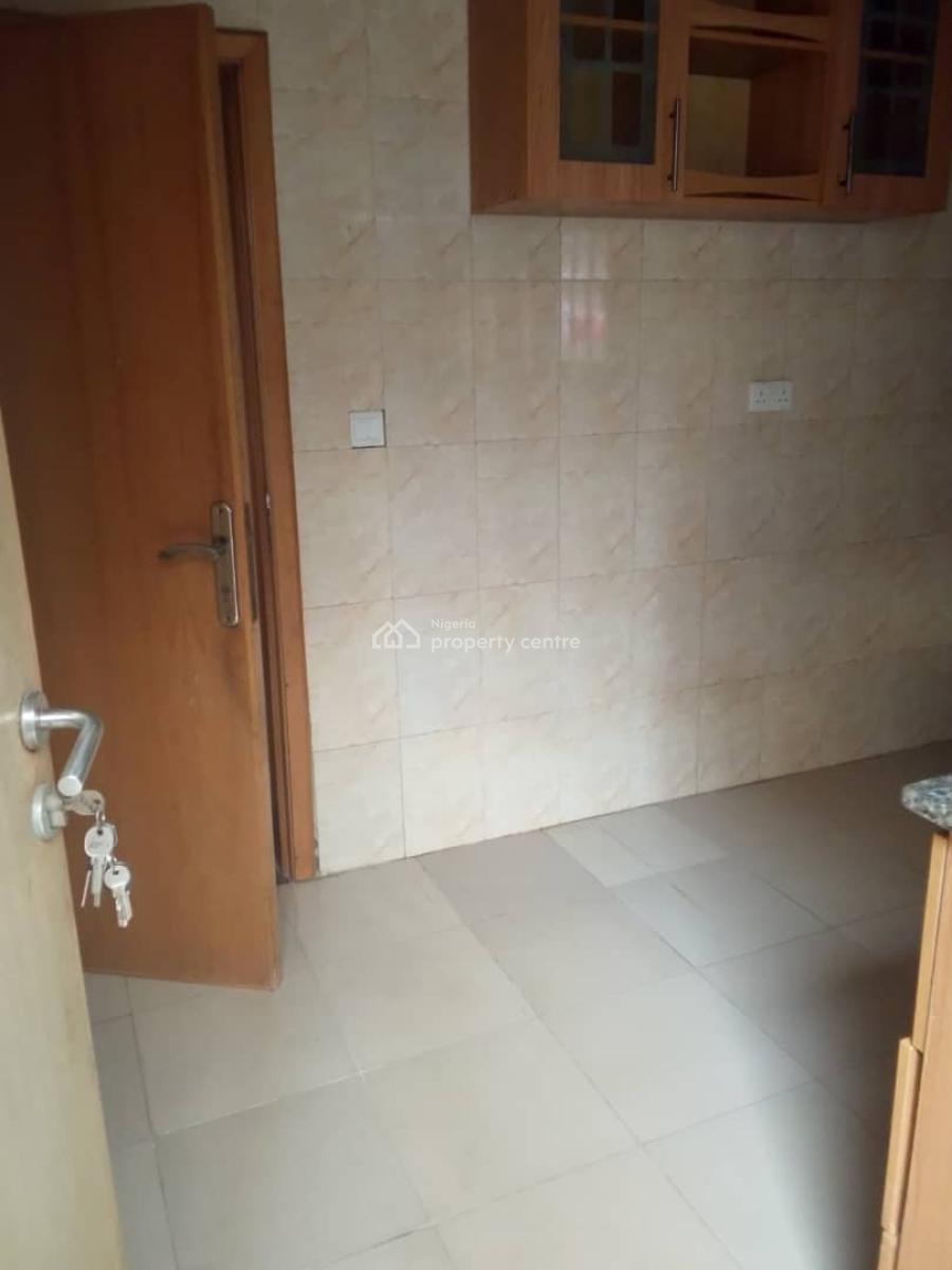 Relatively New, Decent and Spacious 2 Bedroom Apartment, Ofo Street Off Pedro Road Pedro Gbagada Lagos, Pedro, Gbagada, Lagos, Flat / Apartment for Rent