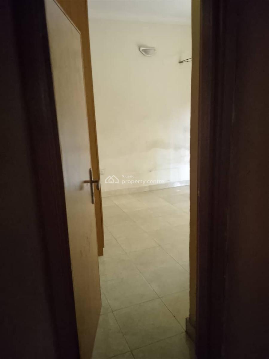 Relatively New, Decent and Spacious 2 Bedroom Apartment, Ofo Street Off Pedro Road Pedro Gbagada Lagos, Pedro, Gbagada, Lagos, Flat / Apartment for Rent