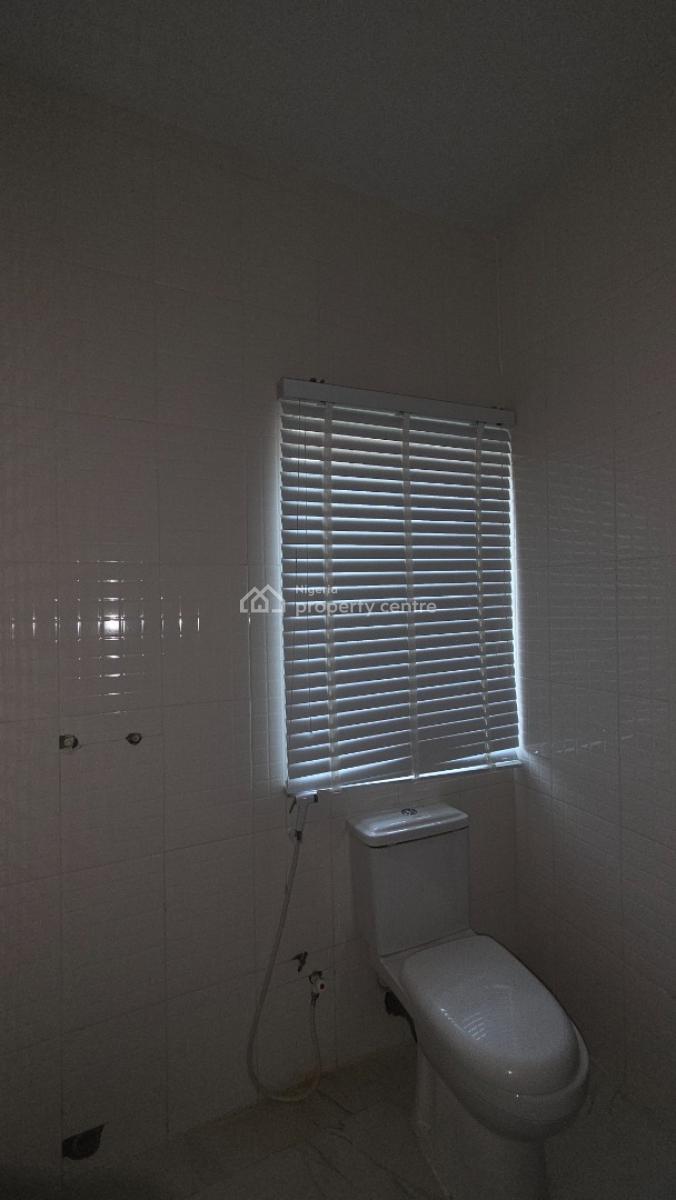 Premium Fully Furnished Office Space (2 Units Available), Oladosu Oladipo Close, Around Kolmor Metropolitan College, New Bodija, Ibadan, Oyo, Office Space for Rent