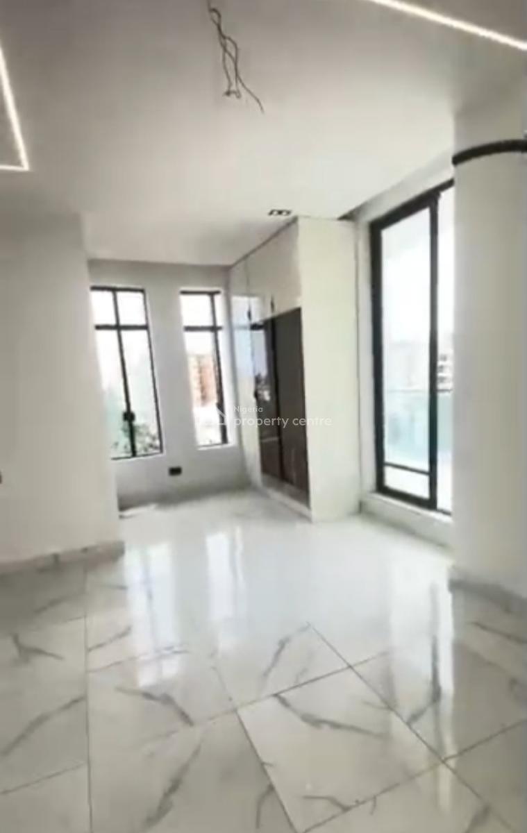 Stunning Fantastic 2bedroom Flat in Secured Estate at Ikate Lekki*, in Secured Estate at Ikate Lekki, Ikate Elegushi, Lekki, Lagos, Flat / Apartment for Sale