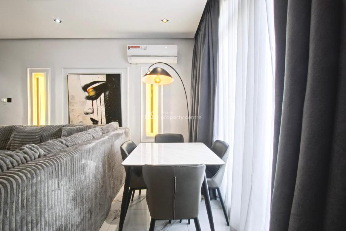 Luxury 2 Bedroom Apartment with Pool, Balcony & Ps5, En-suite Rooms, Automated Curtains, 24/7 Power, Comfortable and Secure, Ikate, Lekki, Lagos, Flat / Apartment Short Let