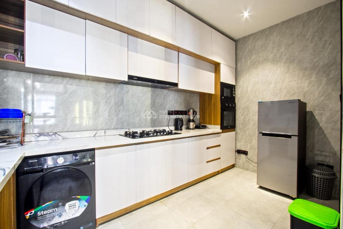 Luxury 2 Bedroom Apartment with Pool, Balcony & Ps5, En-suite Rooms, Automated Curtains, 24/7 Power, Comfortable and Secure, Ikate, Lekki, Lagos, Flat / Apartment Short Let