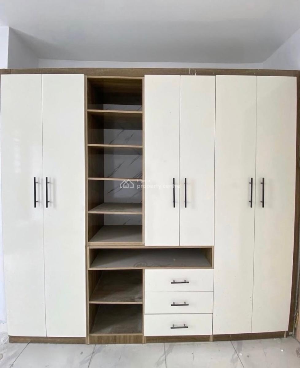 Executive Brand New with Excellent Features and 24/7 Power, Chevron Drive, Lekki, Lagos, Flat / Apartment for Rent