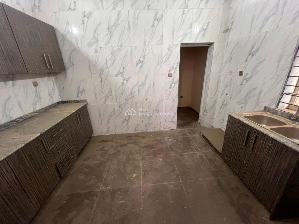 Grand and Very Spacious 6 Units of 3 Bedroom Apartments, Durumi, Abuja, House for Sale