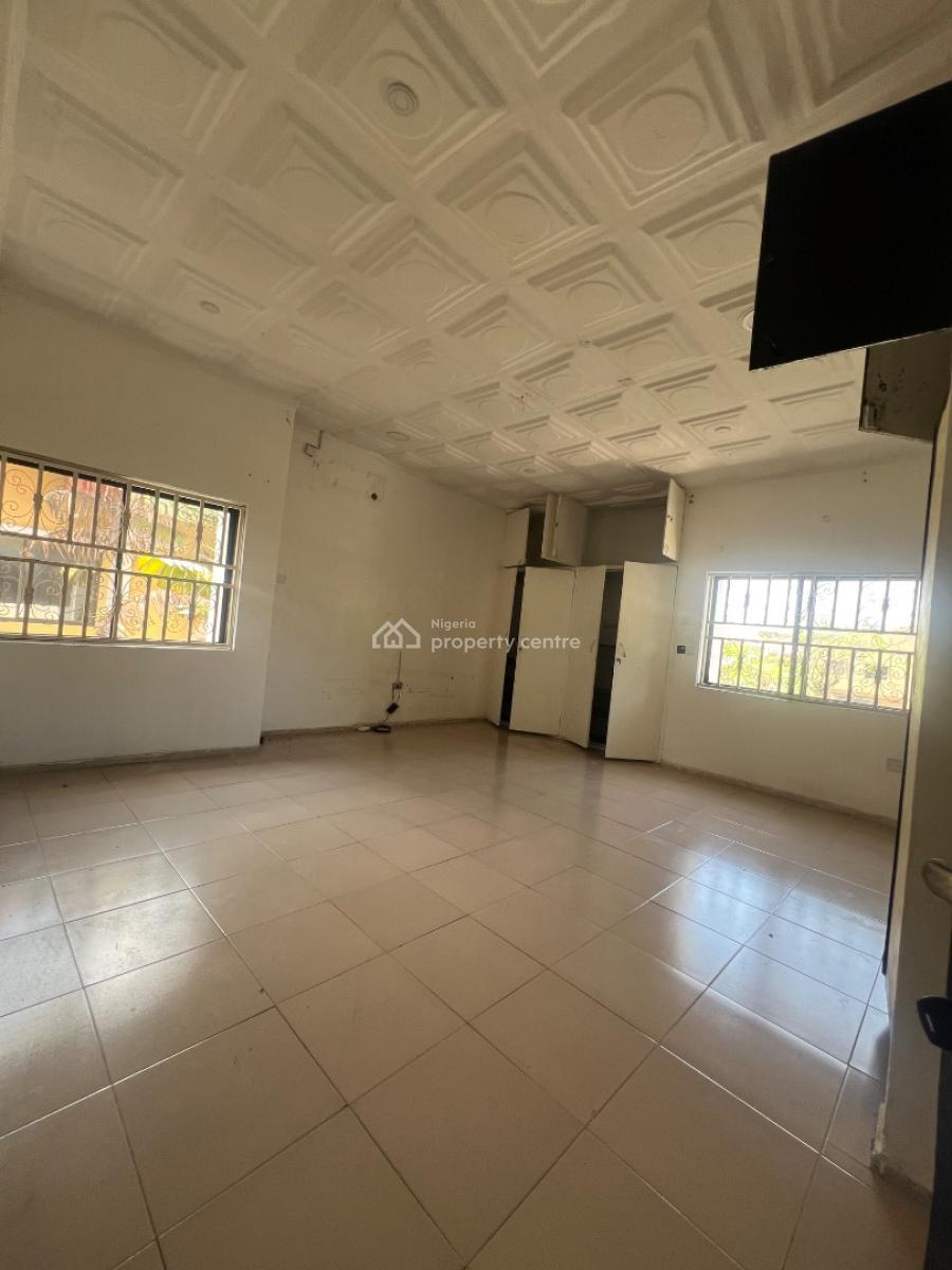 Standard Studio Apartment, Taiye Olowu 12 Lekki Phase 1, Lekki Phase 1, Lekki, Lagos, Self Contain (single Rooms) for Rent