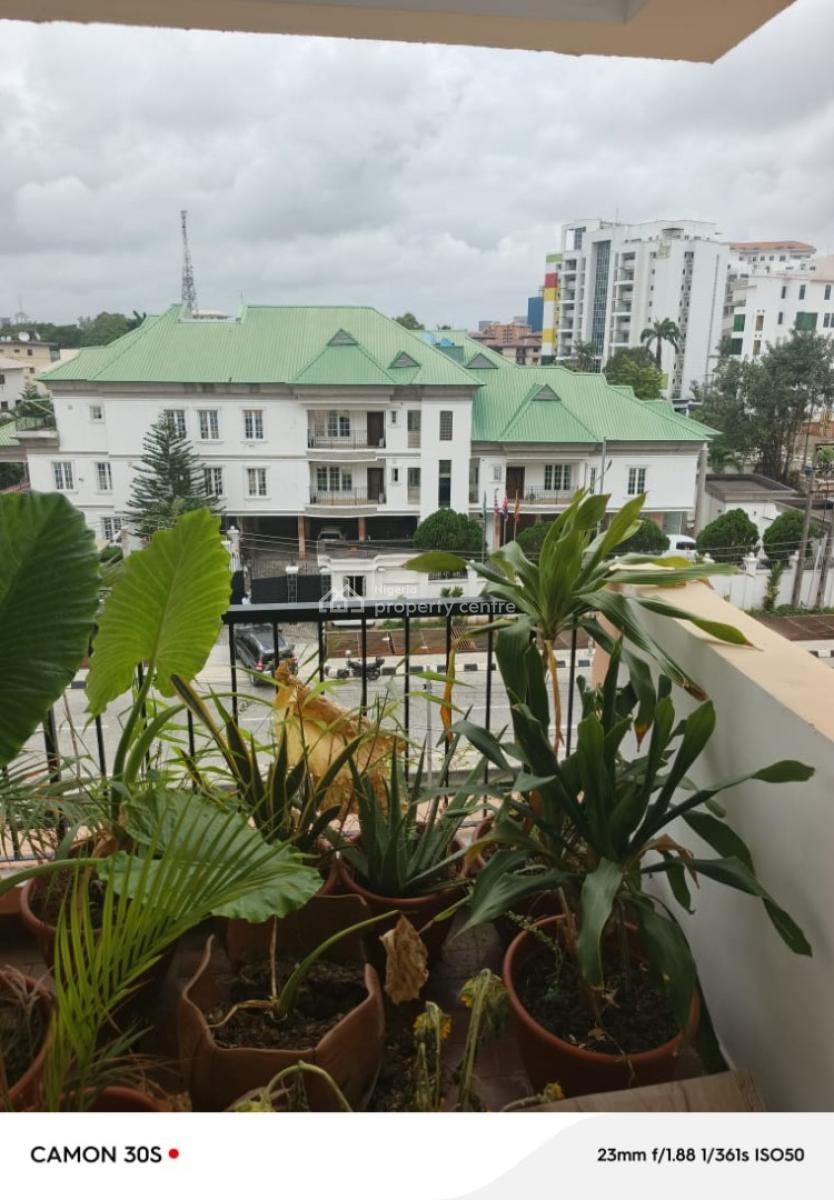Spacious 3 Bedroom Apartment, Ikoyi, Lagos, Flat / Apartment for Sale