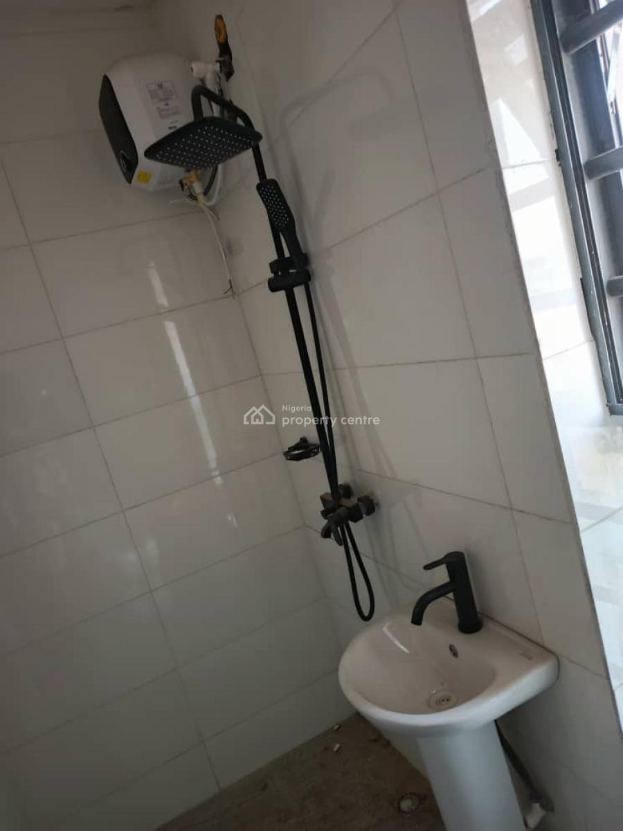 3 Bedroom Terrace Detached Omole Ext, Olowora Estate, Omole Phase 2, Ikeja, Lagos, Semi-detached Duplex for Sale