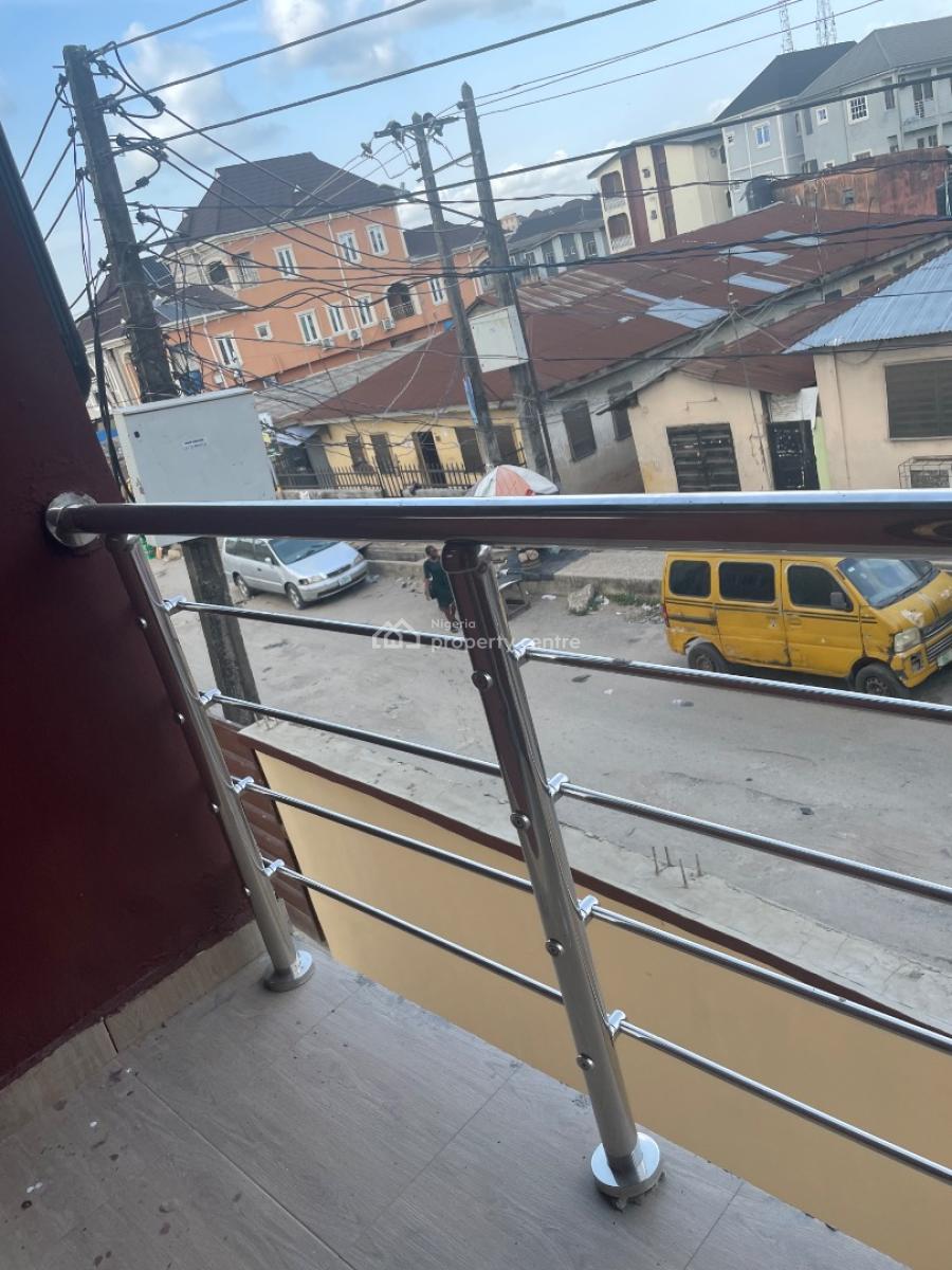 Room Self, Pedro Road, Shomolu, Lagos, Self Contain (single Rooms) for Rent