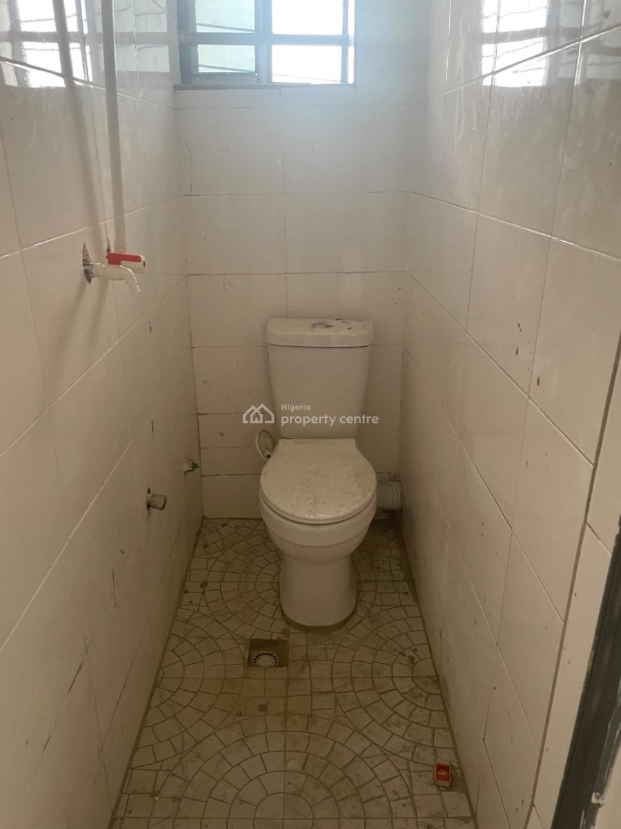 Room Self, Pedro Road, Shomolu, Lagos, Self Contain (single Rooms) for Rent