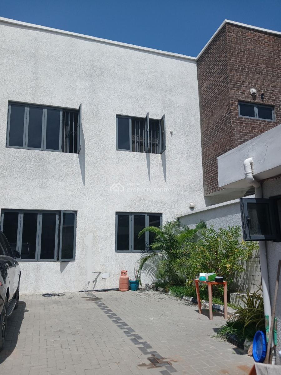 Ground Floor and Self-serviced 2 Bedroom En-suite Flat with an Enclose, Ikate, Lekki, Lagos, Flat / Apartment for Rent