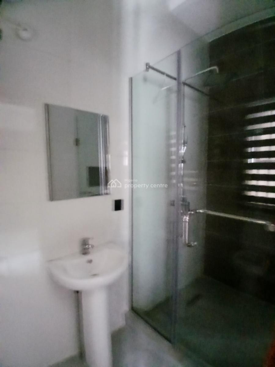 Ground Floor and Self-serviced 2 Bedroom En-suite Flat with an Enclose, Ikate, Lekki, Lagos, Flat / Apartment for Rent