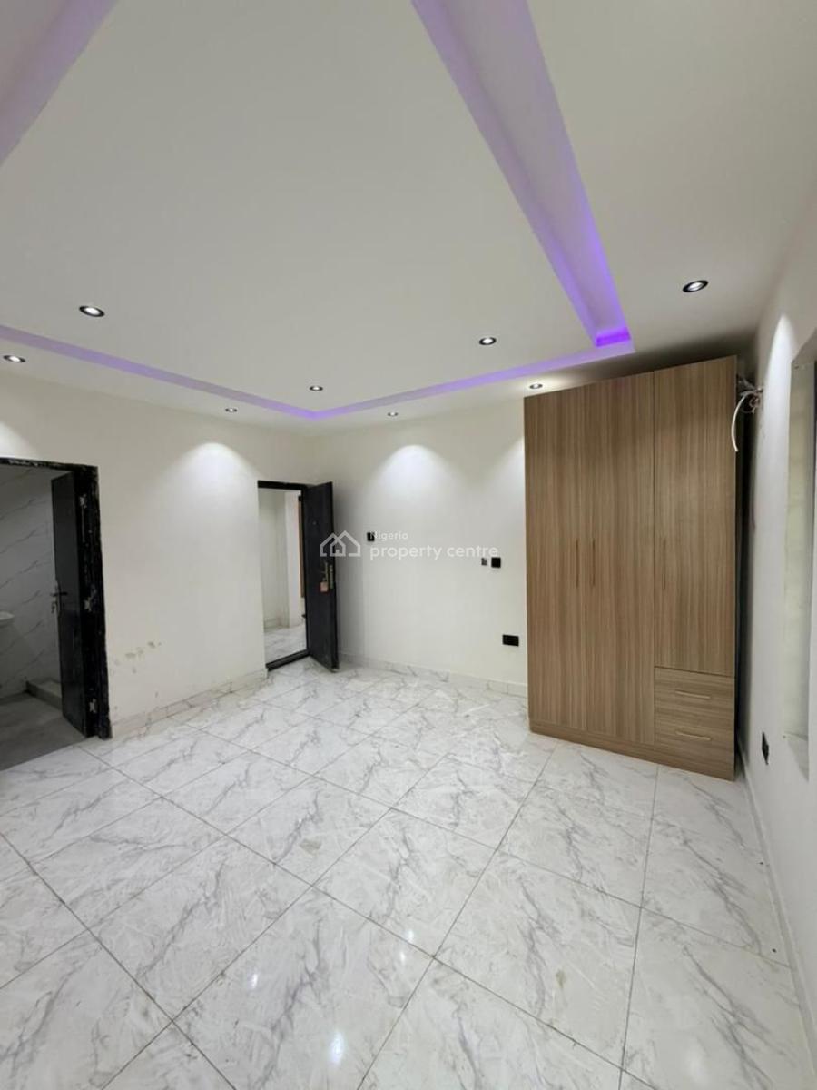 Newly Built 3 Bedroom Apartment, Gbagada, Gbagada, Lagos, Flat / Apartment for Sale
