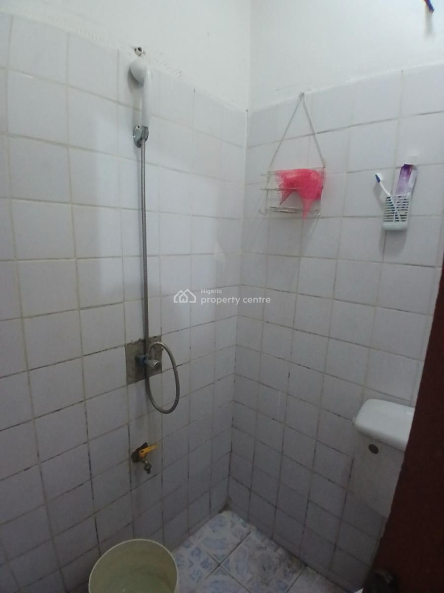 a Room Self Contained in an Estate(comes with a/c), Kaura, Abuja, Self Contain (single Rooms) for Rent