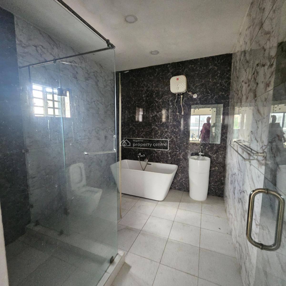 Luxury 5-bedroom Duplex with Vq at Magodo Phase 2 Gra, Gra Phase 2, Magodo, Lagos, Semi-detached Duplex for Rent