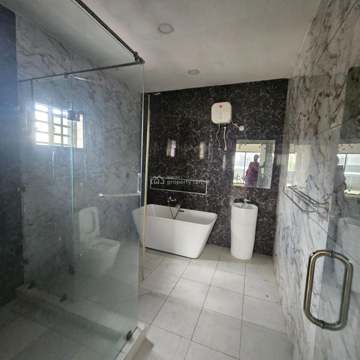 Luxury 5-bedroom Duplex with Vq at Magodo Phase 2 Gra, Gra Phase 2, Magodo, Lagos, Semi-detached Duplex for Rent
