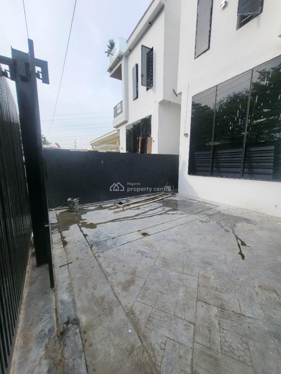 Smooth Accessible, 4bed Fully Detached Duplex with Bq , Commercial, Ologolo, Lekki, Lagos, Detached Duplex for Sale
