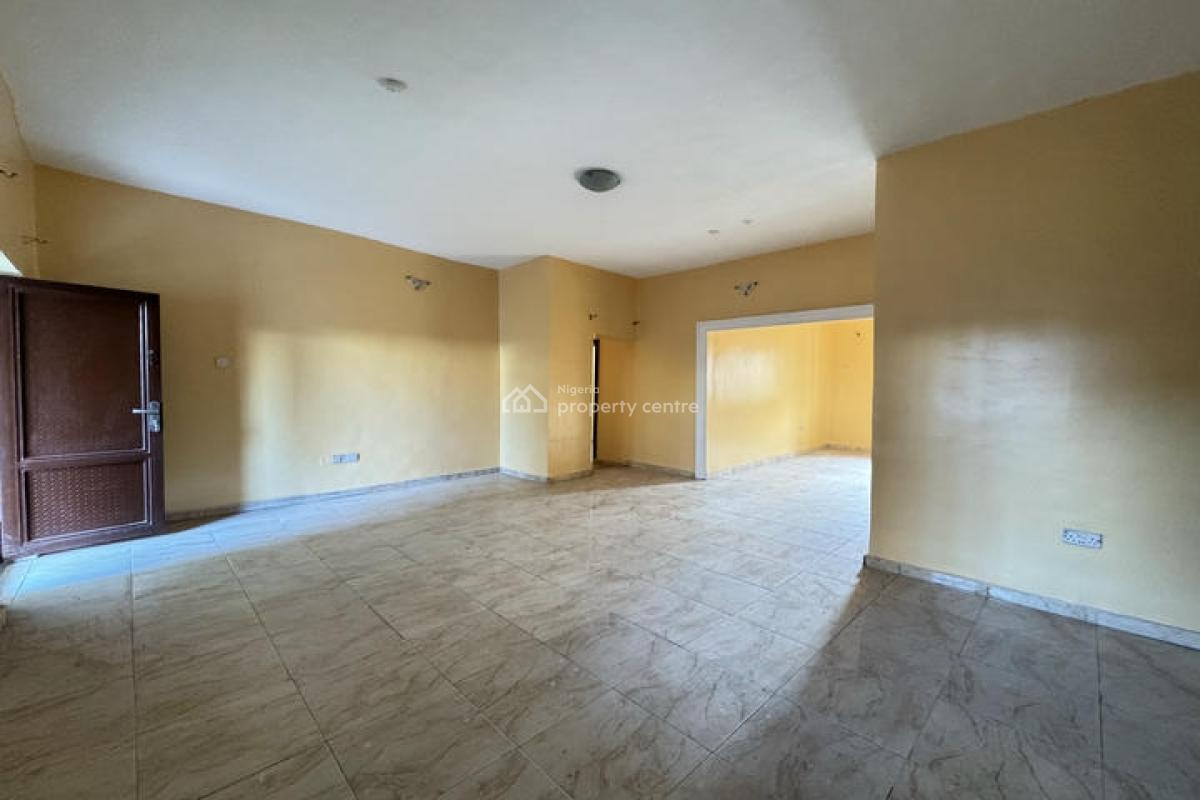 Well Maintained 3 Bedroom Flat, Southern Estate, Lakowe, Ibeju Lekki, Lagos, Flat / Apartment for Sale