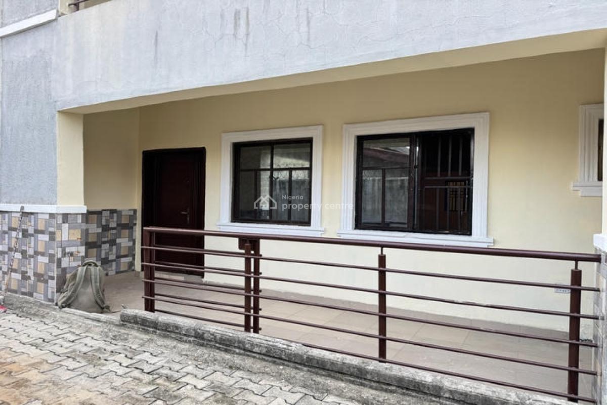 Well Maintained 3 Bedroom Flat, Southern Estate, Lakowe, Ibeju Lekki, Lagos, Flat / Apartment for Sale