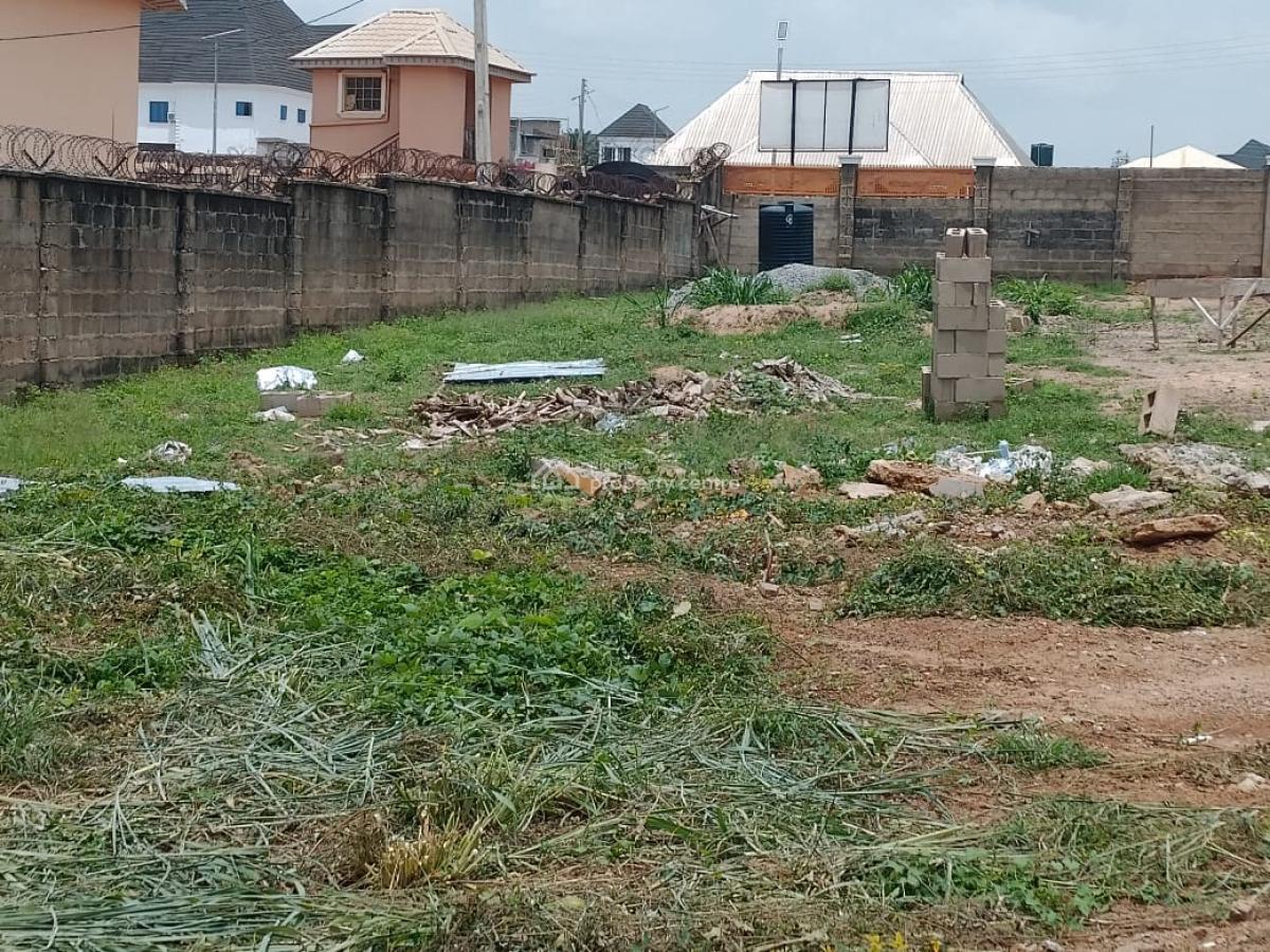 Buy and Build Land in a Prime Location with Excellent Title Documents, Alagbaka Gra, Akure, Ondo, Mixed-use Land for Sale