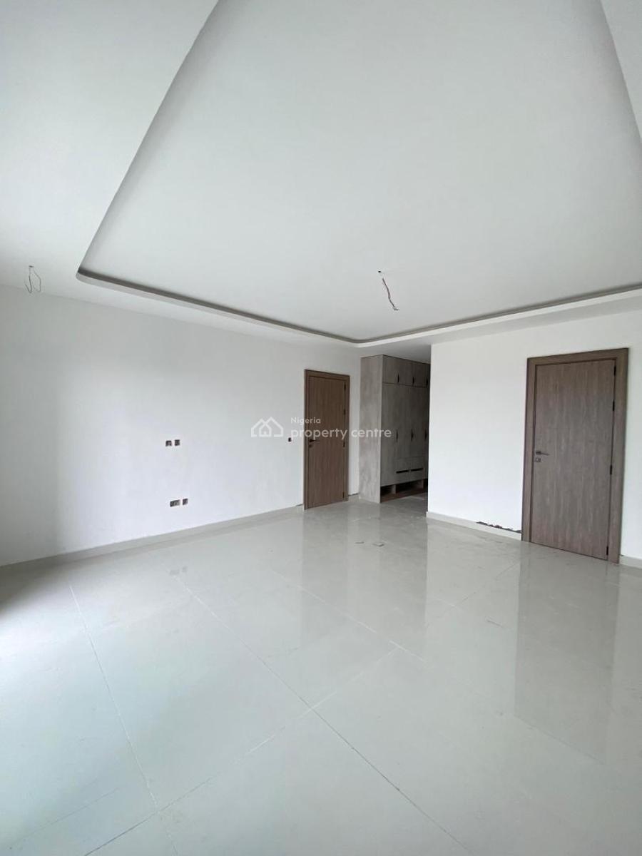 Decently Crafted 2 Bedroom Luxury Apartment, Lekki Phase 1, Lekki, Lagos, Flat / Apartment for Sale