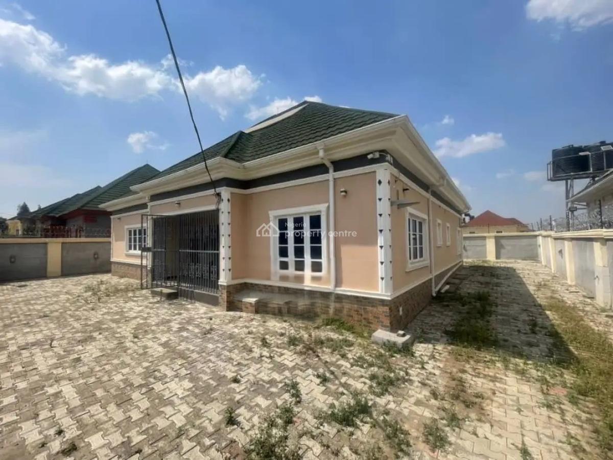 Luxury 4 Bedroom Bungalow with Excellent Facilities in Lugbe -abuja, Lugbe District. Abuja - Nigeria., Lugbe District, Abuja, Detached Bungalow for Sale