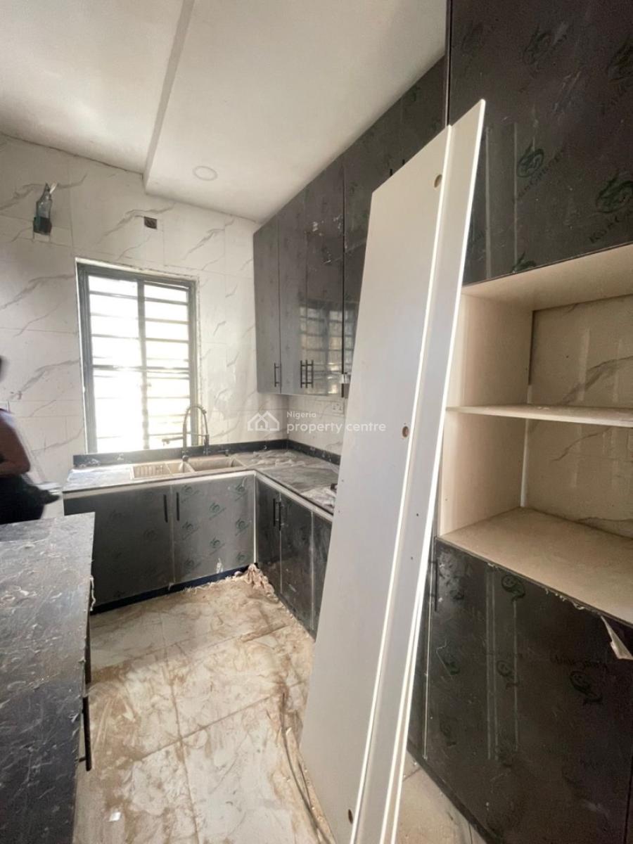 Lovely Serviced 2 Bedroom Apartment, Ologolo, Lekki, Lagos, Flat / Apartment for Rent